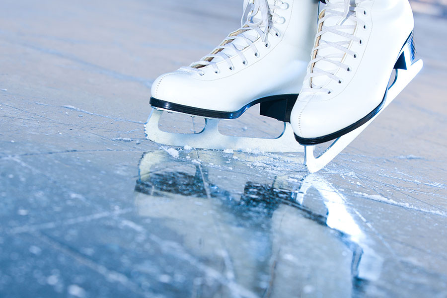sel.60_ice-skating_2.jpg